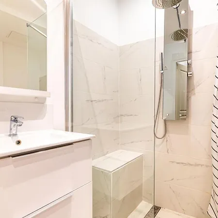 Appartement Guestready - Lovely Parisian For 4pax. *